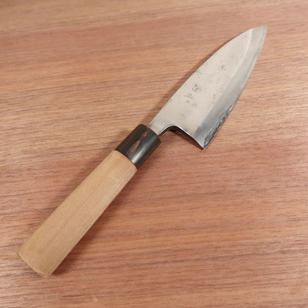 Sakai Toji Deba Knife, Sharpened, Water Buffalo Handle, Tsuji Isao Selection, Carbon Steel, Single Bevel, 150mm
