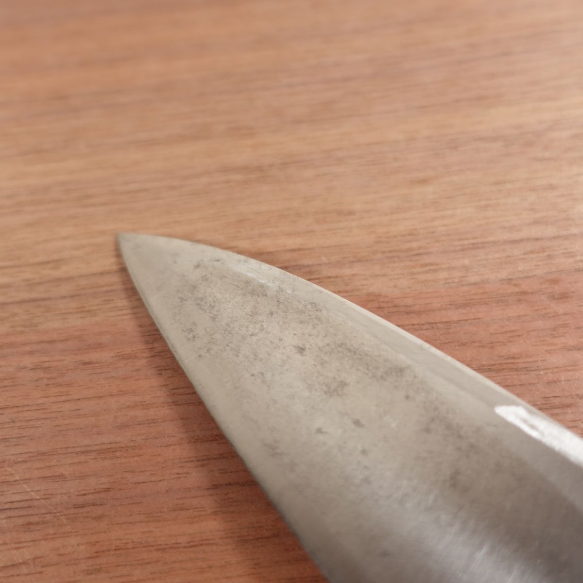 Sakai Toji Deba Knife, Sharpened, Water Buffalo Handle, Tsuji Isao Selection, Carbon Steel, Single Bevel, 150mm