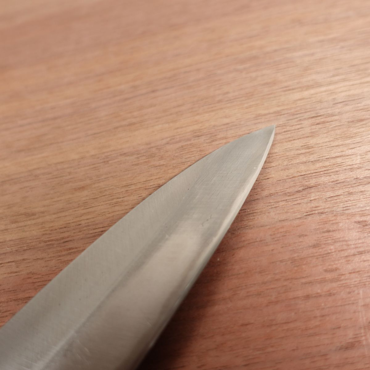 Unmarked Wa-Santoku Knife, Sharpened, Single Bevel, All-Purpose Knife, Thin Aideba Profile, Carbon Steel, 160mm