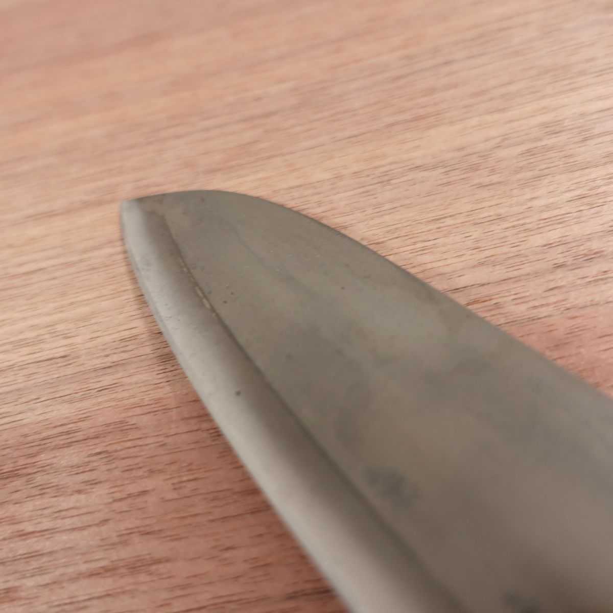 [HYPER REBORN] Tetsuhiro Santoku Knife, Sharpened, Black Oxide Finish, All-Purpose Knife, Carbon Steel, 170mm