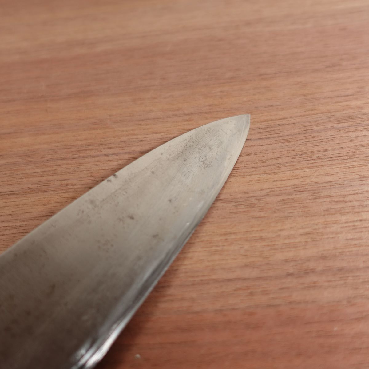 Heihachi Western-Style Deba Knife, Sharpened, Thick-Bladed, Double Bevel, Carbon Steel, 190mm