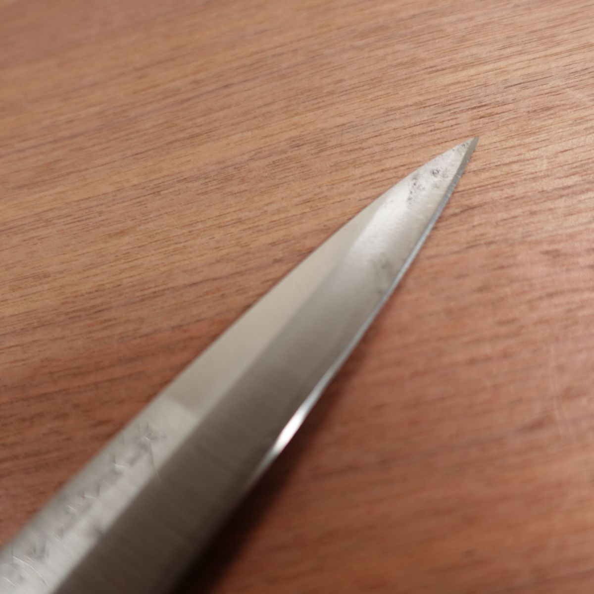 Sakai Toji Yanagiba, Sharpened, White Water Buffalo Handle, Iwakuni, Sashimi Knife, Sticker on Handle, 180mm