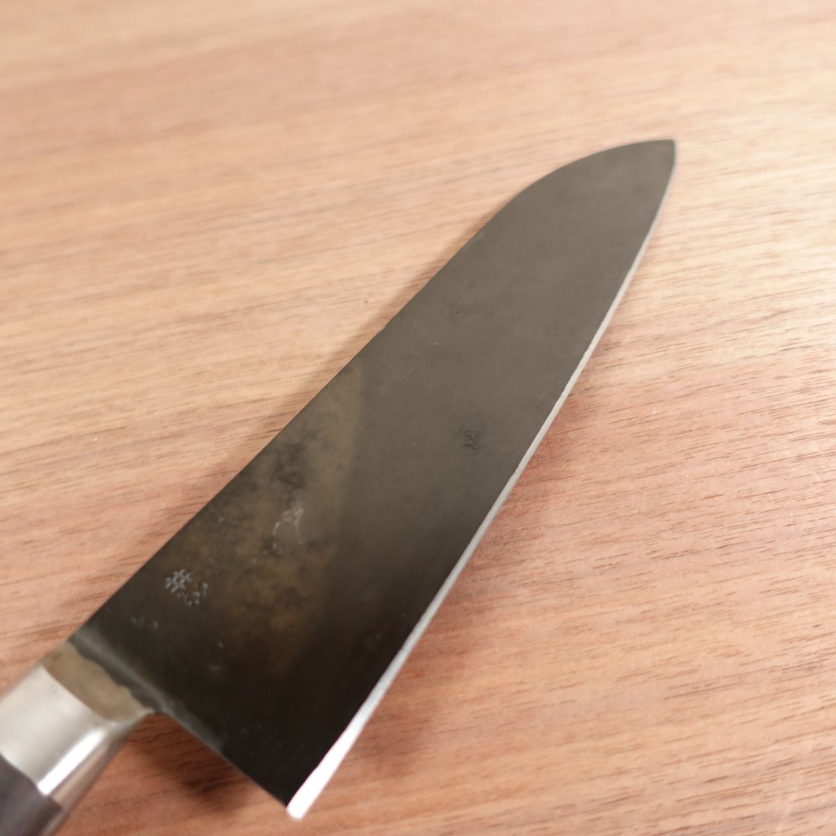 [HYPER REBORN] Izutsuki Kiya Santoku Black Oxide Finish #3 Carbon Steel 180mm