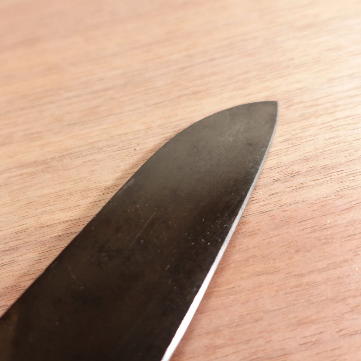 [HYPER REBORN] Izutsuki Kiya Santoku Black Oxide Finish #3 Carbon Steel 180mm
